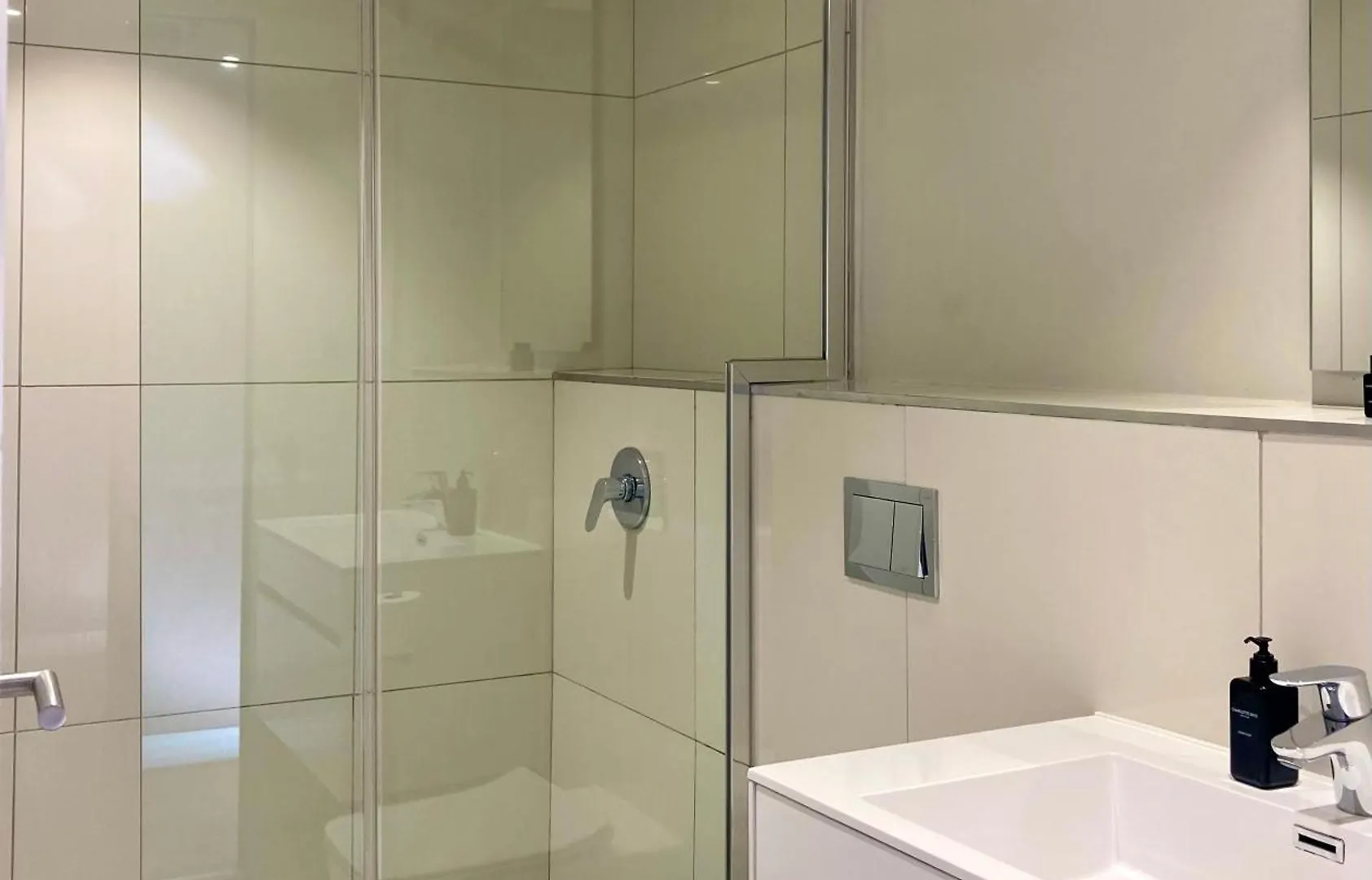 Sunny Apartment With Pool&Terrace At The Docklands Kapstadt