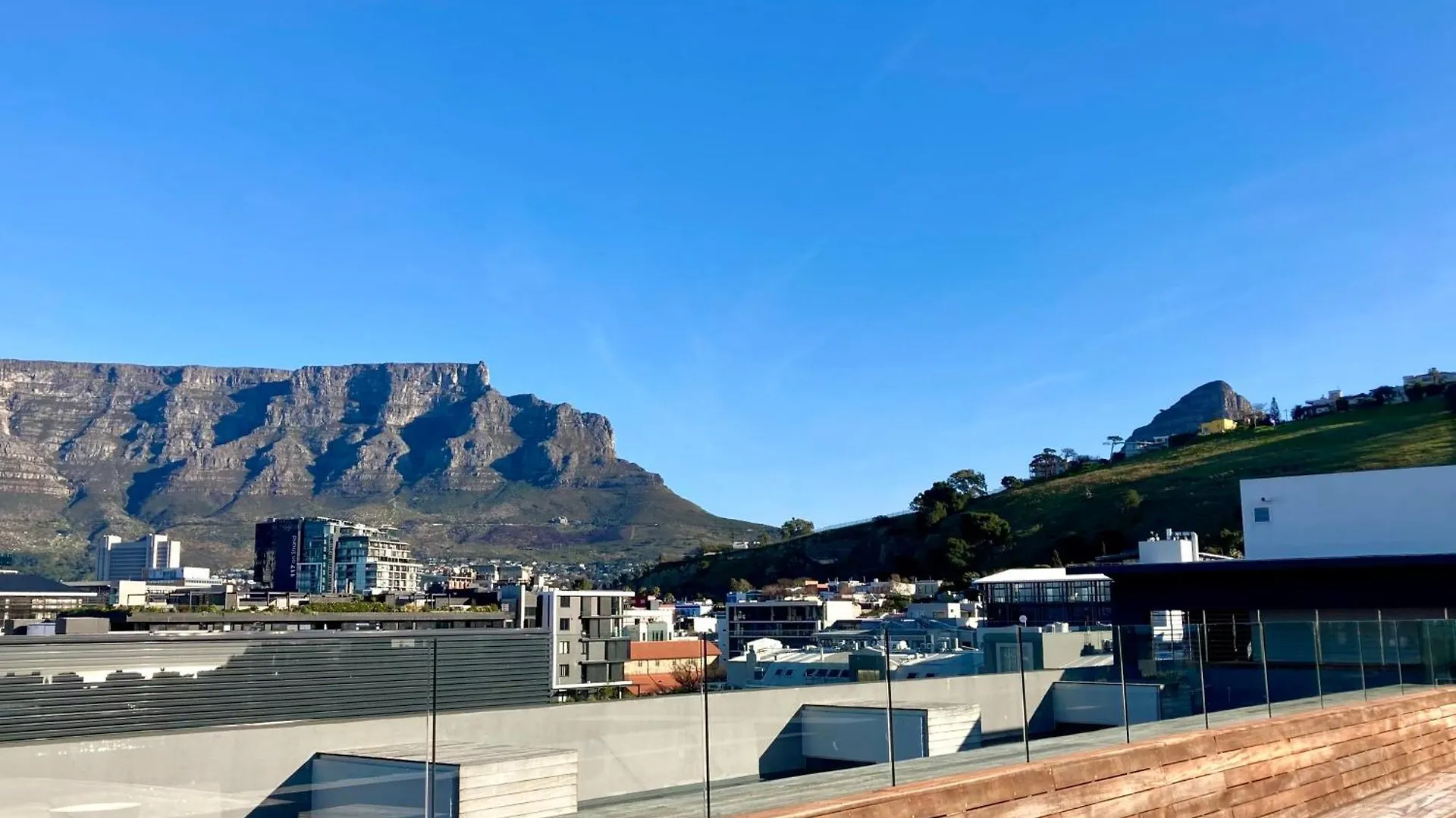 Sunny Apartment With Pool&Terrace At The Docklands Cape Town